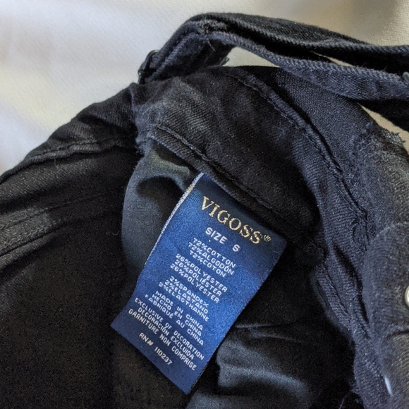 Like new black overalls - Picture 10 of 10